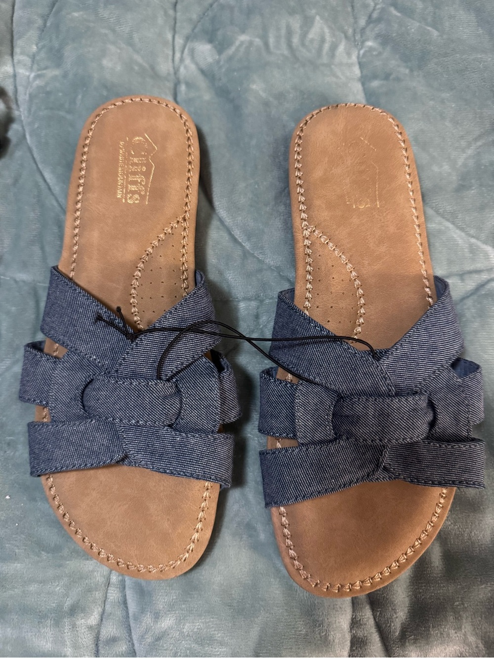 Cliffs by WHITE MOUNTAIN Blue Denim Knot Slide Sandals size 8